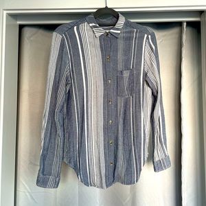 Maeve by Anthropologie Heathered Navy/White Woven Button Down Shirt